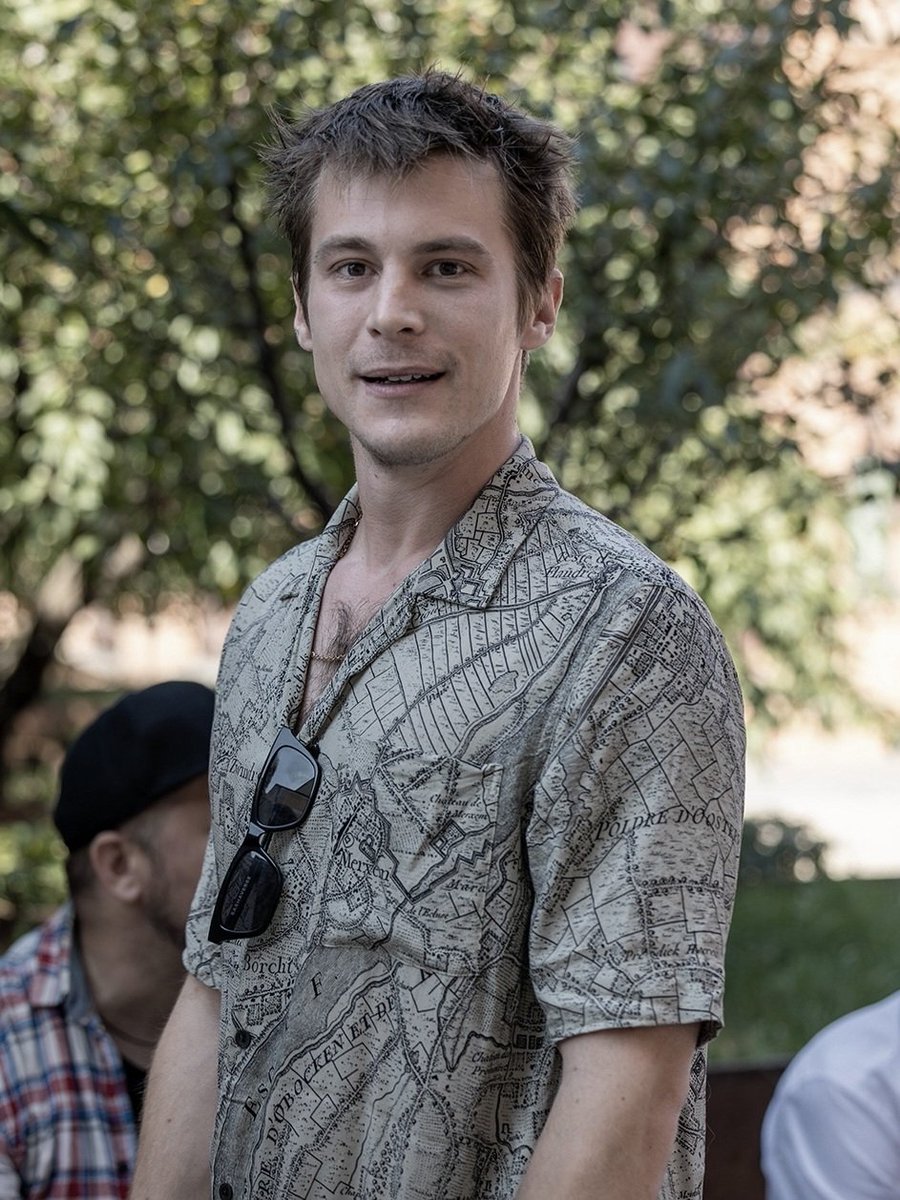 сегодня посчастливилось быть гостем и участником благотворительного фестиваля. бесконечно рад, что проектов, несущих добро, становится всё больше. за этим будущее.🩶🫰🏻