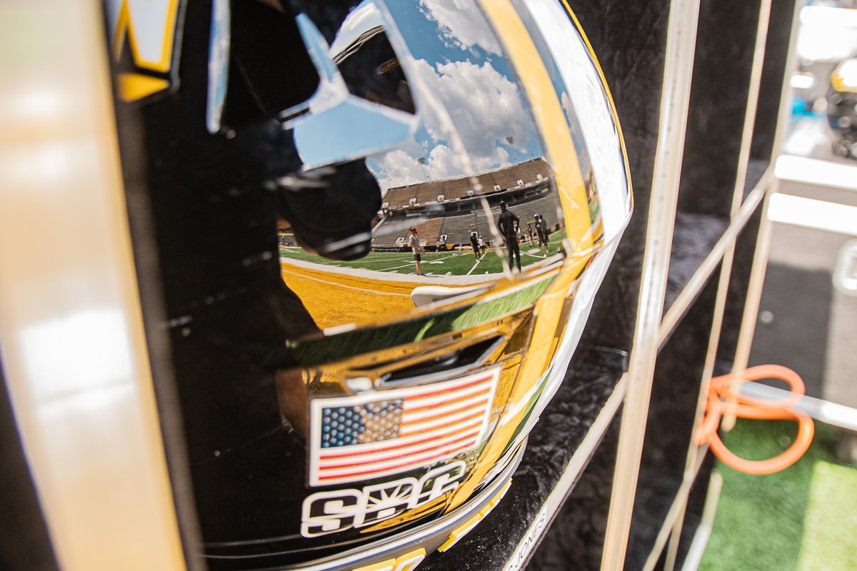 the calm before the storm...😤