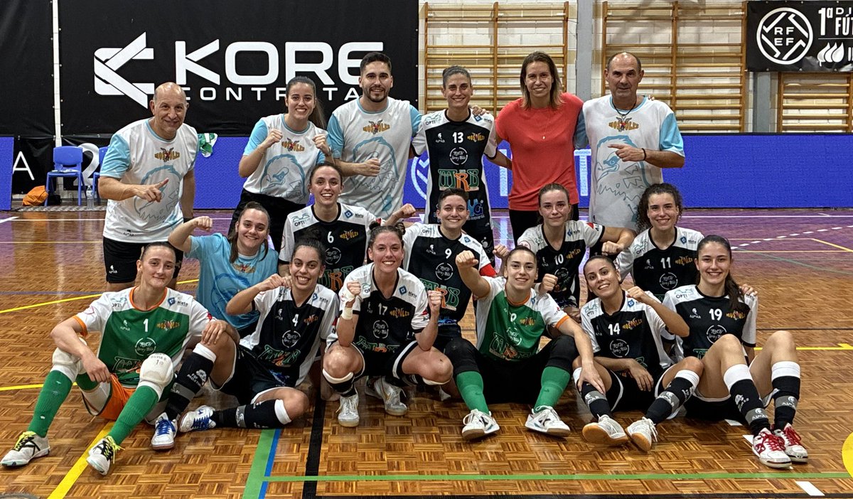 1ª ɪʙᴇʀᴅʀᴏʟᴀ ғs | ᴊ-2

Reparto de puntos en la 2ª jornada frente a 𝐒𝐓𝐕 𝐑𝐨𝐥𝐝𝐚́𝐧 𝐅𝐒𝐅. Partido muy competido ante el subcampeón de liga.

¡Partidazo equipo!

⚽️ <a href="/neremoldes/">Nere Moldes.</a> 
⚽️ <a href="/clauugomezz10/">claudia</a> 
⚽️ <a href="/Aliciabenete_9/">Alicia Benete</a> 

<a href="/RoldanFSF/">STV Roldán FSF</a> 3-3 <a href="/FSFMostoles/">MRB MÓSTOLES FSF</a> 

#VamosMóstoles 🤍🦅🖤