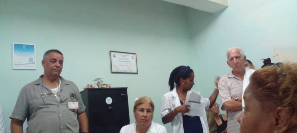 Realiza el MINSAP visita al municipio Marianao. La salud cubana, conquista de la Revolución.
#EnMarianaoSíSePuede
#LaHabanaViveEnMí