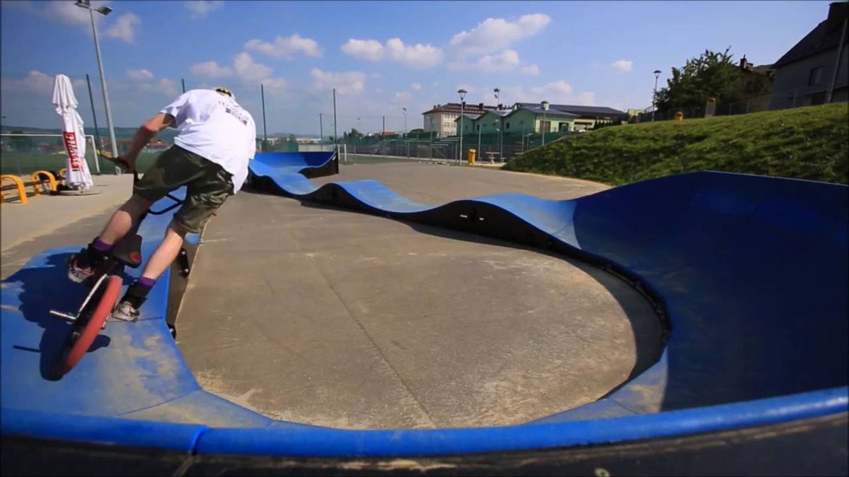 PeakPlayConsult's tweet image. Our favorite way to Saturday. 🌟🚴

#Pumptracks

youtube.com/watch?v=Ris1Hq…