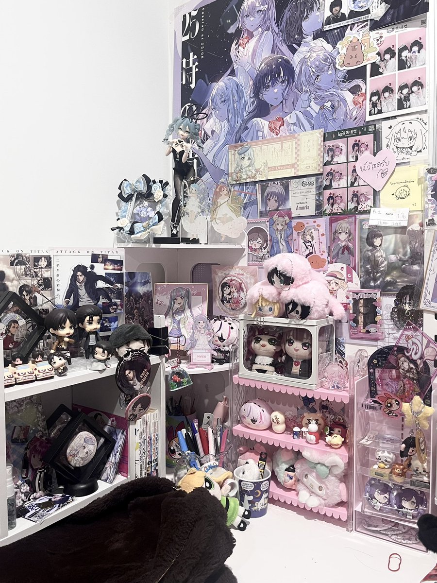 ชอบสีชมพูมาก แต่เมนจริงๆคือไอ้หัวดำๆฝั่งซ้ายมือ😭🐾