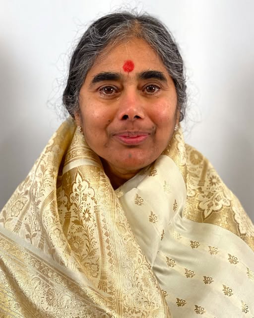 RECEIVE  RECEIVING  RECEIVED  
FOR THOSE RECEIVING WE ARE TRULY BLISSED BEYOND ANY KNOWING*!*!*!*!*  TRULY
Q: How can I thank you for what you are giving me?
#MotherMeera: You are receiving. That is thanks. That is a great thing.