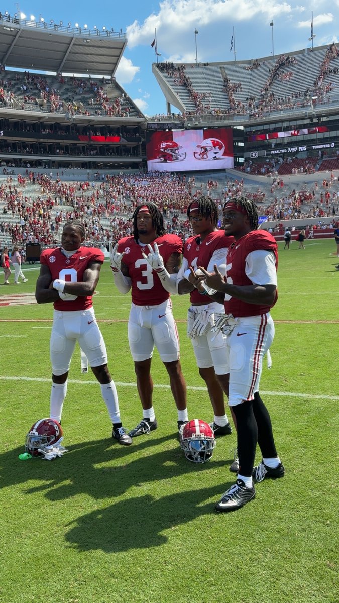Alabama celebrating postgame after defeating Wisconsin 38-14