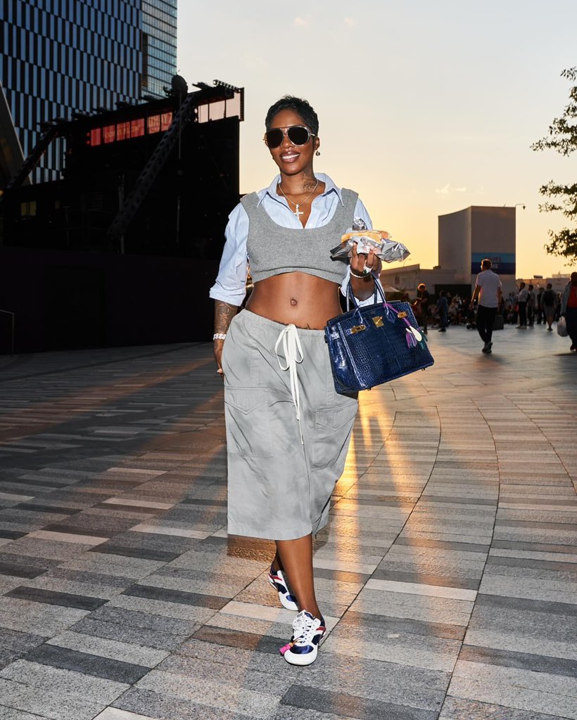 TiwaSavage's tweet image. Can never be average 🤯

#ThisOneIsPersonal is OUT, #Twisted