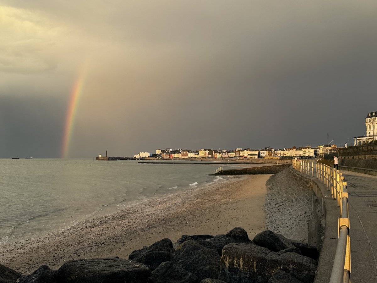 Chris West tweet media