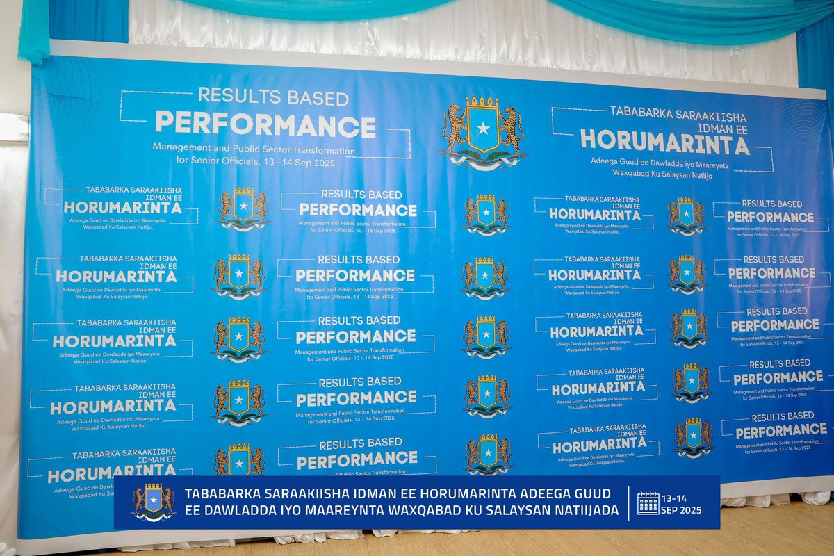 AbdirisakUrug's tweet photo. Today in #Mogadishu 🇸🇴, the PM’s Office kicked off a 2-day training on improving public service &amp; accountability. The program, opened by State Minister Hirsi Jama Gaani, aims to boost leadership skills and deliver better services for the Somali people. #DanQaran #Somalia https://t.co/k80eKQWRR2