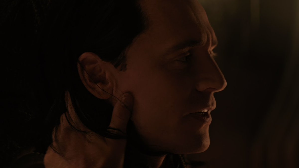 daily loki ४ (@stansloki) on Twitter photo 