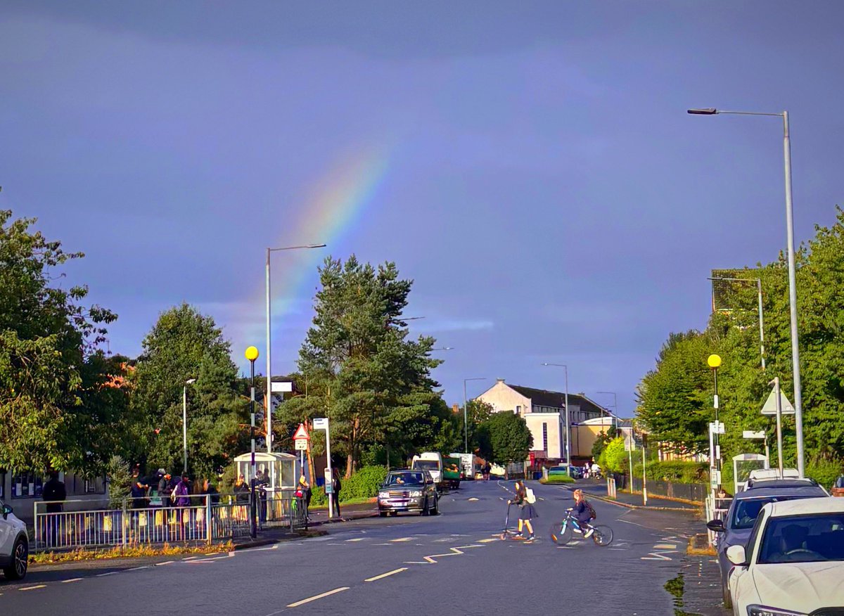 GillianYsortit's tweet image. ‘’Try to be a rainbow in someone's cloud" @DrMayaAngelou So many rainbows  🌈 @ysortit  this week, always listening &amp;amp; supporting our young people &amp;amp; families 💜❤️🧡🩷🩵💚💙 #Rainbow #BestTeam 🙌
