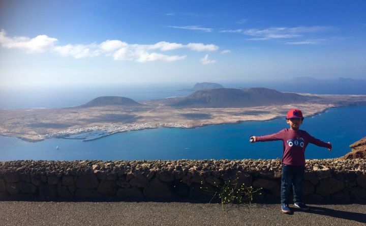 lovethatmindset's tweet photo. Art of the Day! "La Granciosa from Lanzarote". View at: https://t.co/uytOXgtgwx https://t.co/LQ4iNQglBw
