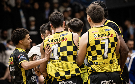 🏀 SUEÑA CON LARREMONTADA

En un partido de locos, Larre Borges venció como local a Atenas tras alargue e igualó la serie tras haber arrancado 0-2. El martes en Palermo se definirá el ascenso a la Liga Uruguaya.

✍️ <a href="/IgnacioBlazic/">Nacho :)</a> 
📝 basquetcaliente.com/suena-con-larr…