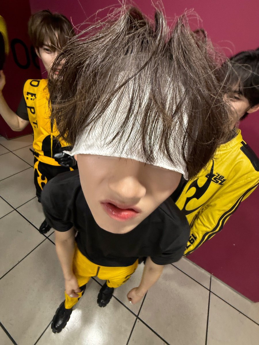 규빈이가 필살기라고 개귀여운유진이사진줬ㅇㅓㅁㅊ
안아줄래ㅐㅐㅐㅠㅠㅠㅠㅠㅠㅠㅠㅠㅠㅠㅠㅠㅠ♡♡