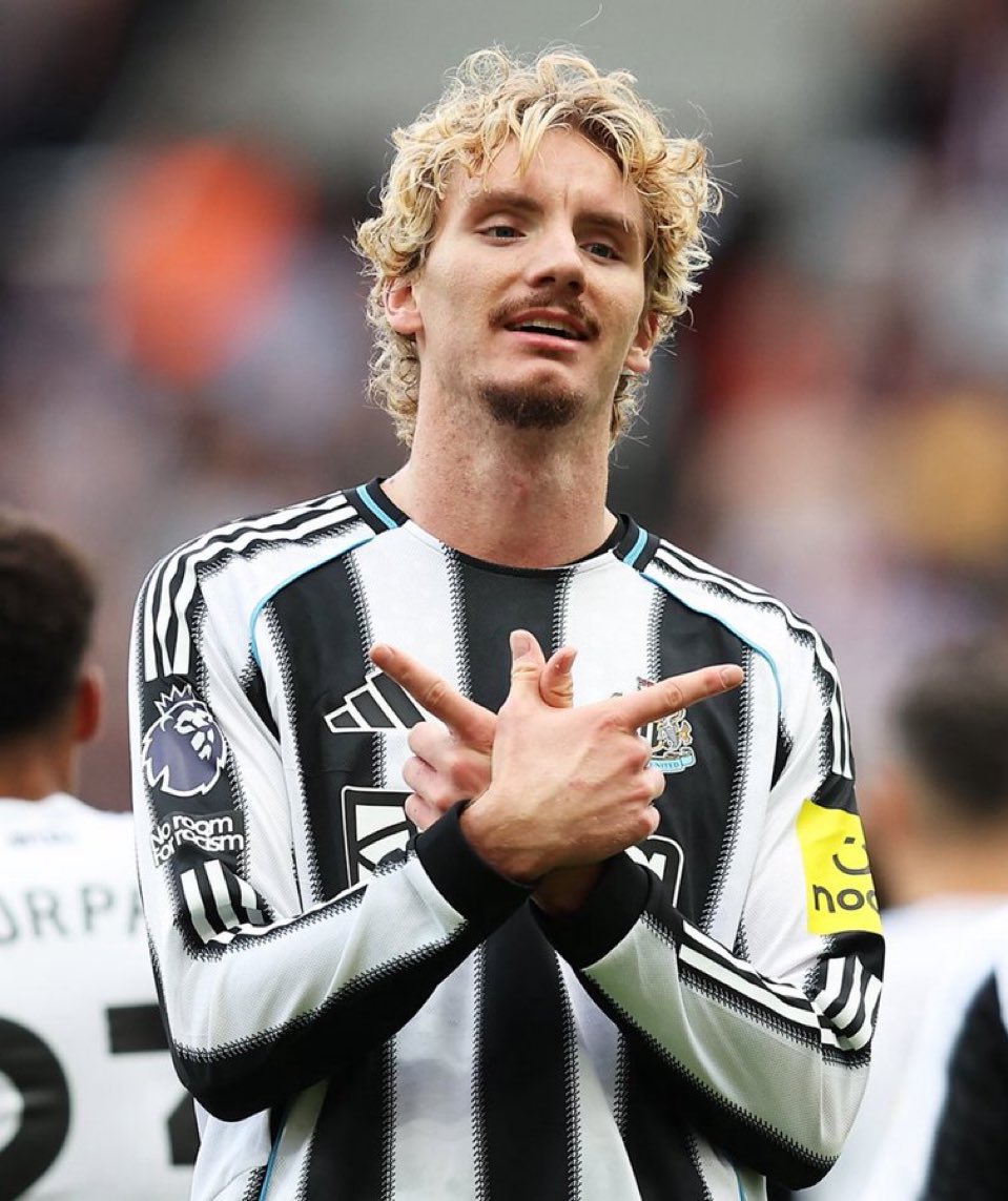 Well.. that first 15 odd minutes was all Wolves tbh

And then Mr. Woltemade scored and rest of the half just flew by 🤌🏽