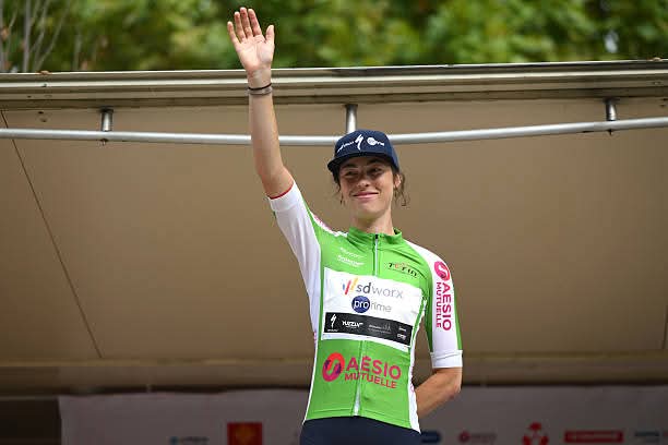 FOROT HÉLÈNE tweet media