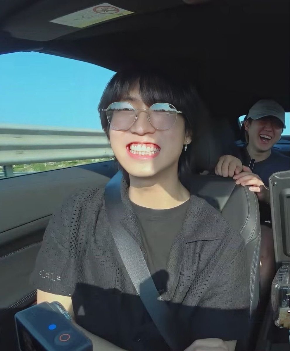 asawones's tweet photo. Han jisung tendo um dos sorrisos mais lindos desse mundo; uma thread pra curar almas e comemorar o aniversário do nosso amado ACE. https://t.co/2VMU75M7ME