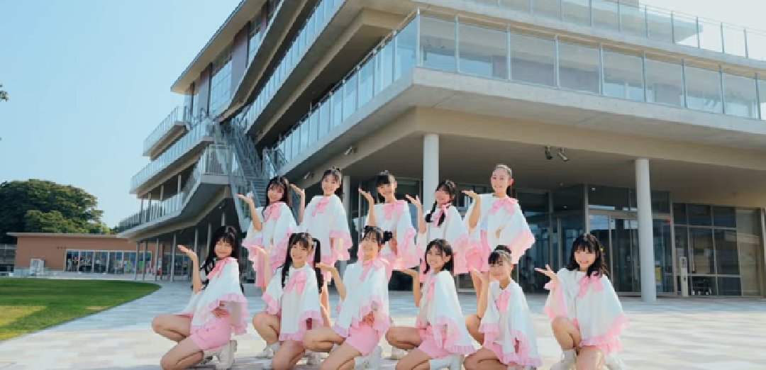 Nishikanekameko's tweet photo. ジャンピン待望の新曲にして能登半島復興応援ソング“Pray for you”のMVが公開されましたので、MVのURLを貼っておきます📹
👇️
https://t.co/a1ZlMMXdr4

#石川元気応援隊ジャンピン
#能登半島復興応援
#LAKUNAはくい
#Prayforyou https://t.co/ZqsrGZAmlp