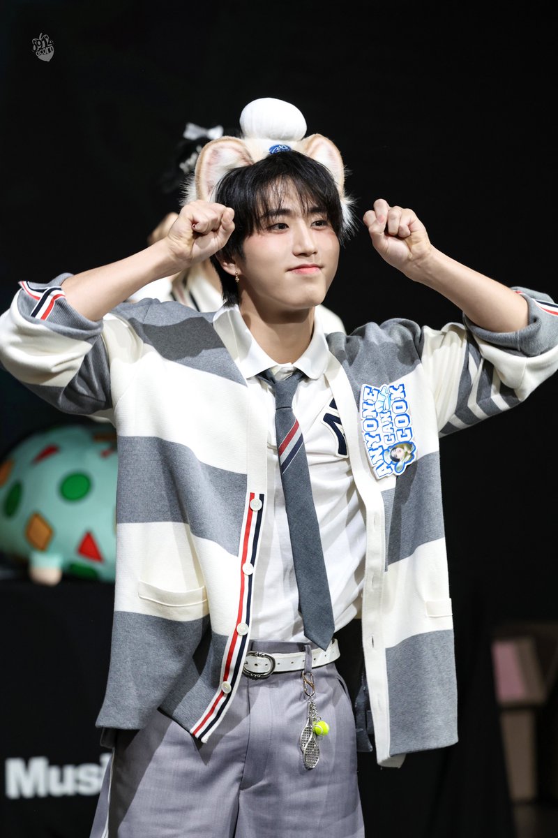 Acorn_0914's tweet photo. 𝙃𝙖𝙥𝙥𝙮 𝙗𝙞𝙧𝙩𝙝𝙙𝙖𝙮 𝙃𝘼𝙉
내 삶에 와줘서 고마워

#HAPPY_HAN_DAY 
#HAN #한 #한지성 
#StrayKids  #스트레이키즈 https://t.co/5vuqR1jJdn