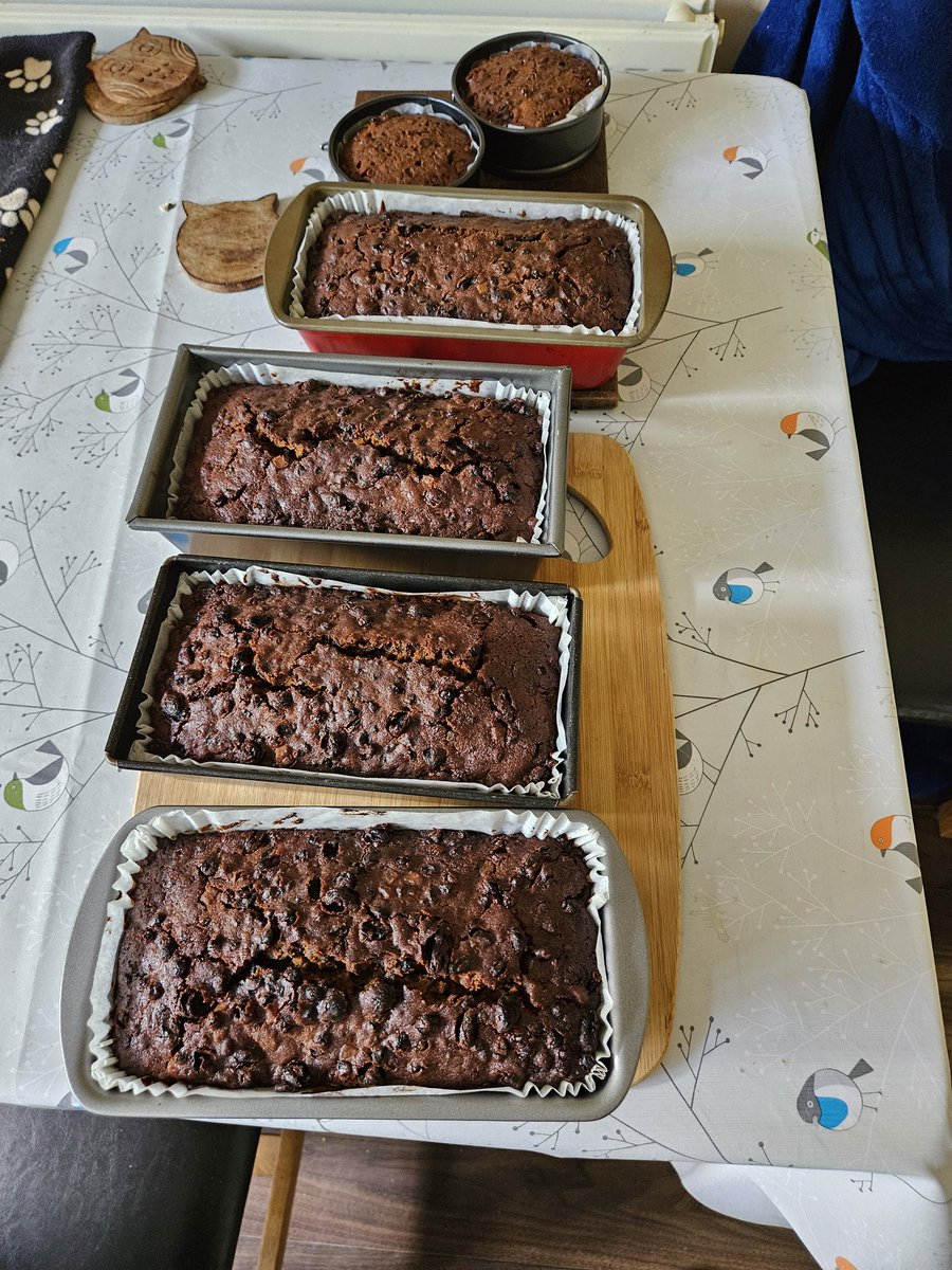 Well that's the first 6 Christmas cakes baked #Christmas #baking