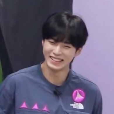 junchacc0's tweet image. (˶ᵔ ᵕ ᵔ˶)                                  (｡ᵕ ◞ _◟)

#김준서 #KIMJUNSEO #ジュンソ
#BOYS2PLANET #보이즈2플래닛 #위아이