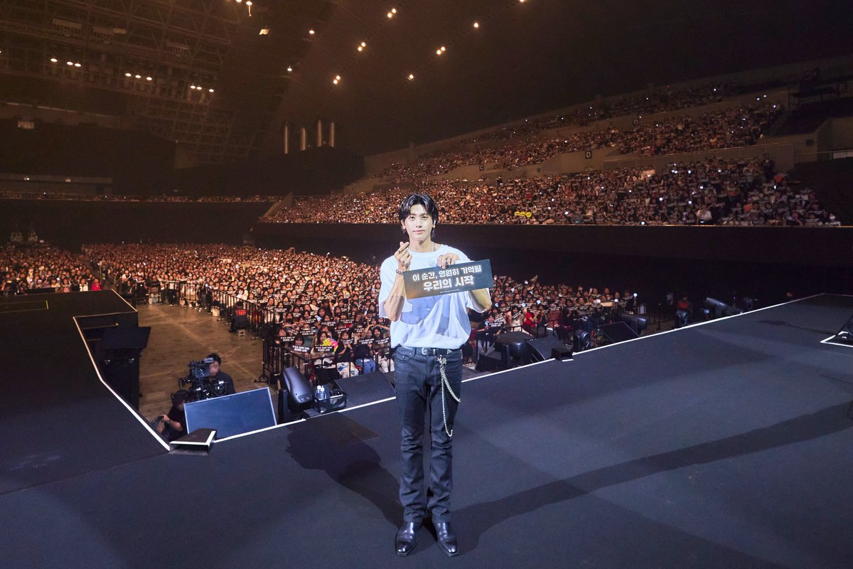 +:-:+:-:+:-:+:-:+:-:+:-:+:-:+:-:+:-:+
𝑃𝐴𝑅𝐾 𝐻𝑌𝑈𝑁𝐺 𝑆𝐼𝐾 𝟸𝟶𝟸𝟻 𝐹𝐴𝑁𝐶𝑂𝑁
+:-:+:-:+:- 𝐵𝐸𝐺𝐼𝑁𝑁𝐼𝑁𝐺 -:+:-:+:-:+

📸 2025.9.13
PARK HYUNGSIK × SIKcret 🩵

*Makuhari Messe Makuhari Event Hall

#PARKHYUNGSIK #パクヒョンシク 
#박형식 #SIKcret #BEGINNING