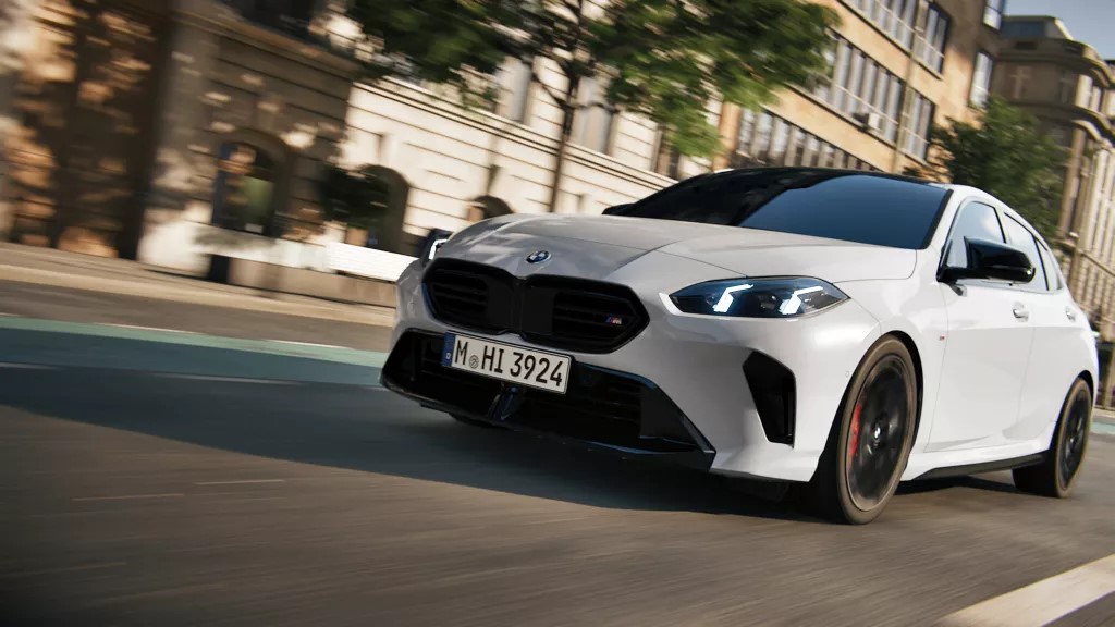 Marshall_BMW's tweet image. A sporty engine combined with a dynamic design and innovative features in the interior – the #BMW M135 xDrive.

EXCLUSIVE offer available at Marshall BMW. Book your test drive† today.

Discover more &amp;gt; marshall.co.uk/bmw/new-car-of… 

†Test drive subject to status and availability.