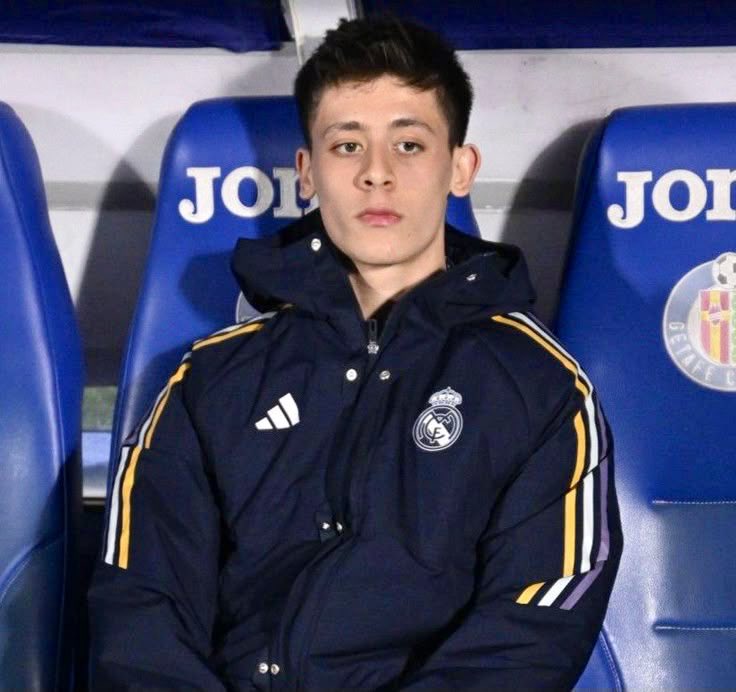 EiviziiRM's tweet photo. Como se sentía tener a Arda Güler con Ancelotti… https://t.co/OlzuWYITdB