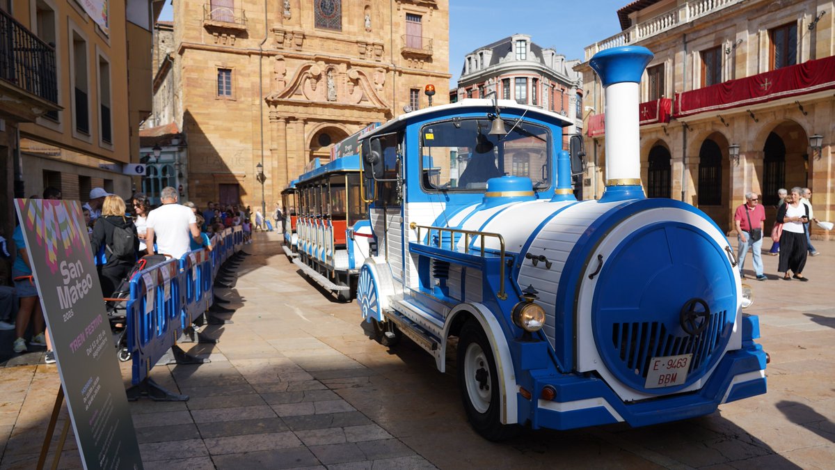 aytoviedo's tweet photo. Un 𝐓𝐫𝐞𝐧 𝐅𝐞𝐬𝐭𝐢𝐯𝐨 para 𝓣𝓞𝓓𝓞𝓢

Usuarios de #Ceactivo y @ADPA_Autismo han sido los primeros en poder disfrutar esta mañana del tradicional Tren Festivo de San Mateo que este año amplía las medidas de accesibilidad. Consúltalas en https://t.co/FWrK8GvzzT

#SanMateo2025 https://t.co/uQbKitNL8F