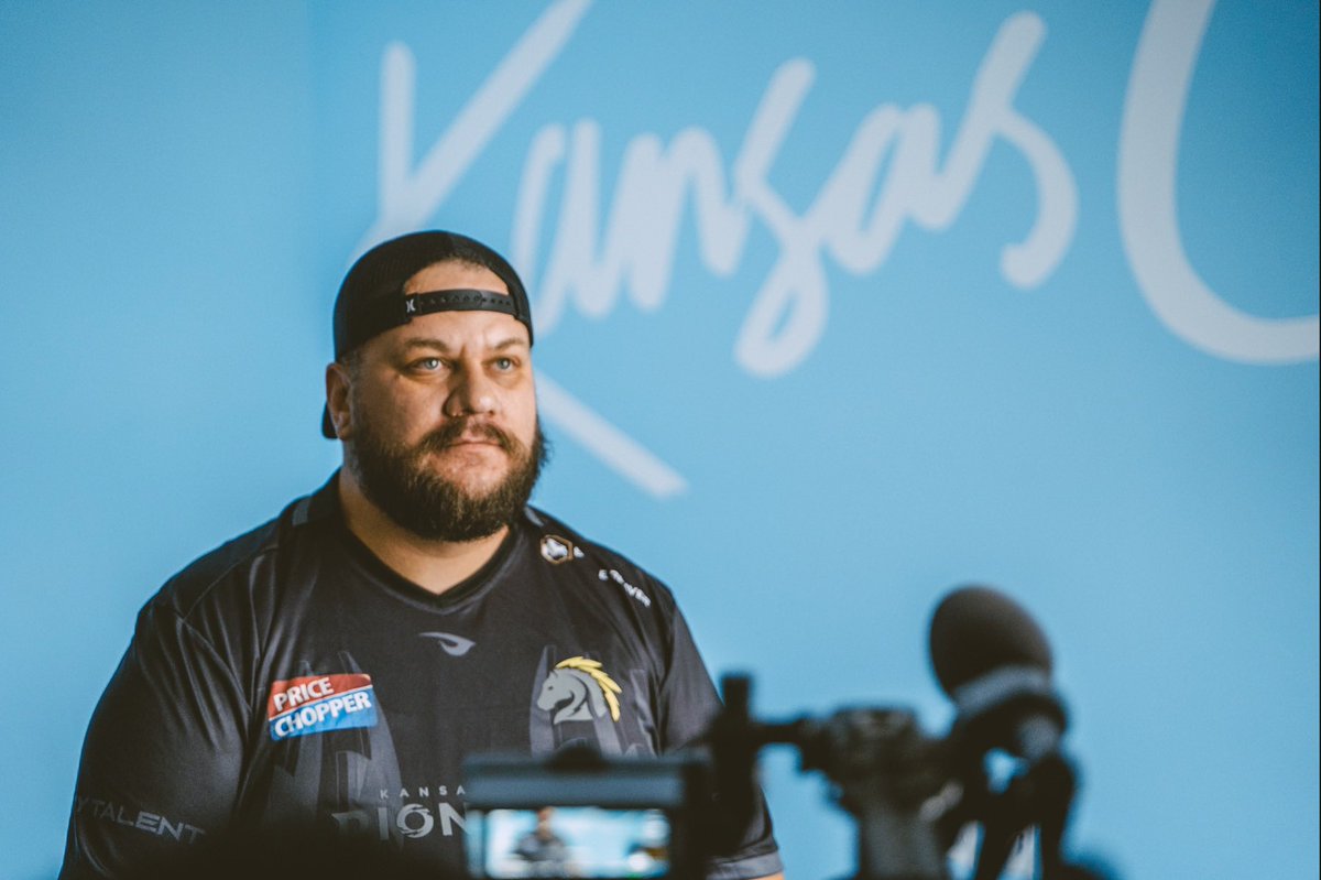 Thank you guys for all the love on the <a href="/PioneersGG/">Pioneers</a> announcement! 

Yesterday was a movie 🤝 

Apex Pro League today 🙌