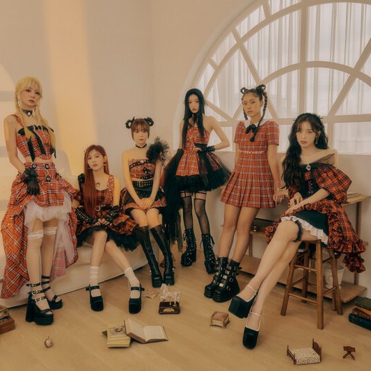 TheePopCore's tweet photo. A representative from RBW mentioned in an article that they are discussing a full group comeback for MAMAMOO and Oh My Girl as a goal for next year. https://t.co/mTym2KRiOk
