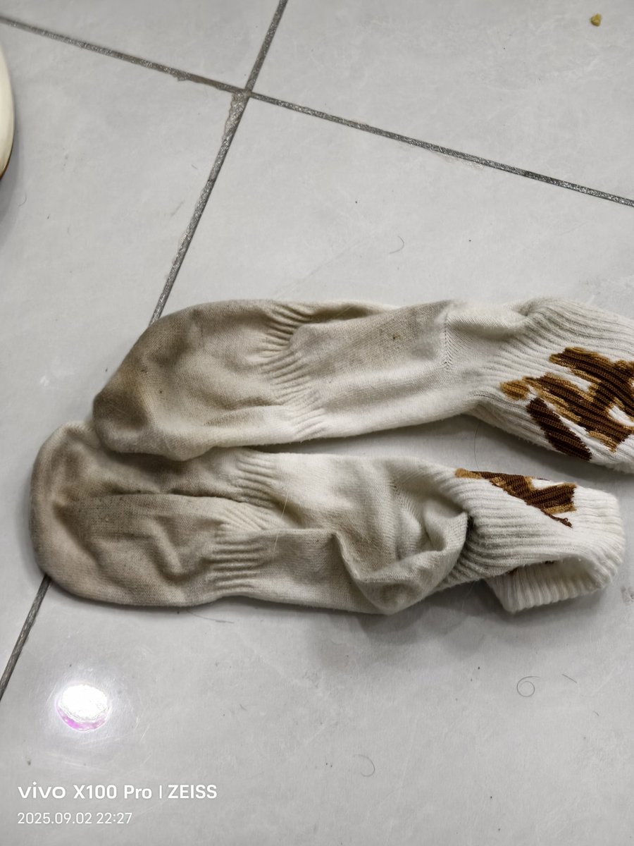 牛牛的训练原味不知道有没有人喜欢(〃ω〃)可出
#训练原味 #高弹 #体育生 #健身