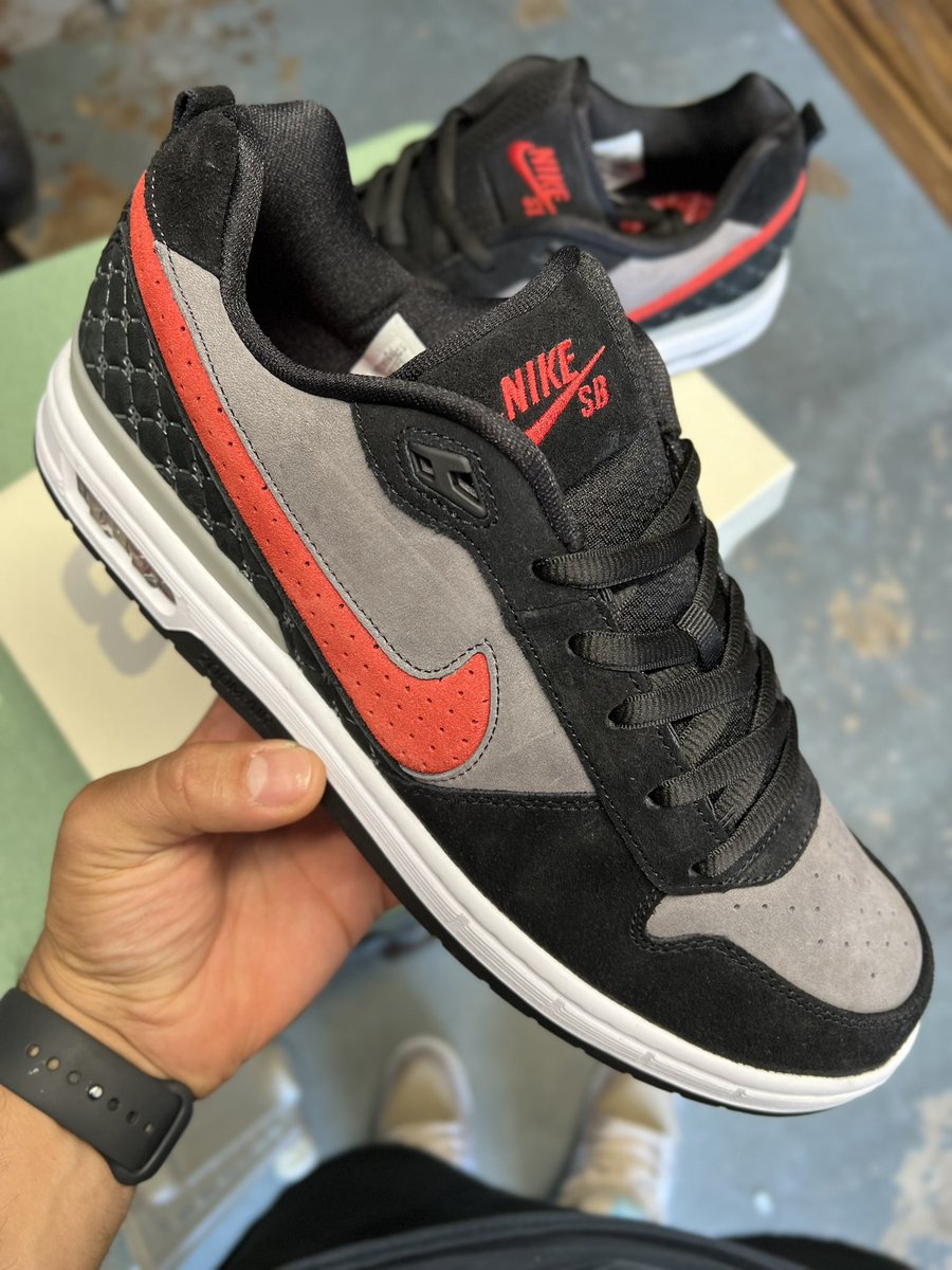 LeoMZ (@leo_mz_) on Twitter photo I guess there is no hype for them π€·π½ββοΈ even though they are limited I guess there is no hype for them π€·π½ββοΈ even though they are limited