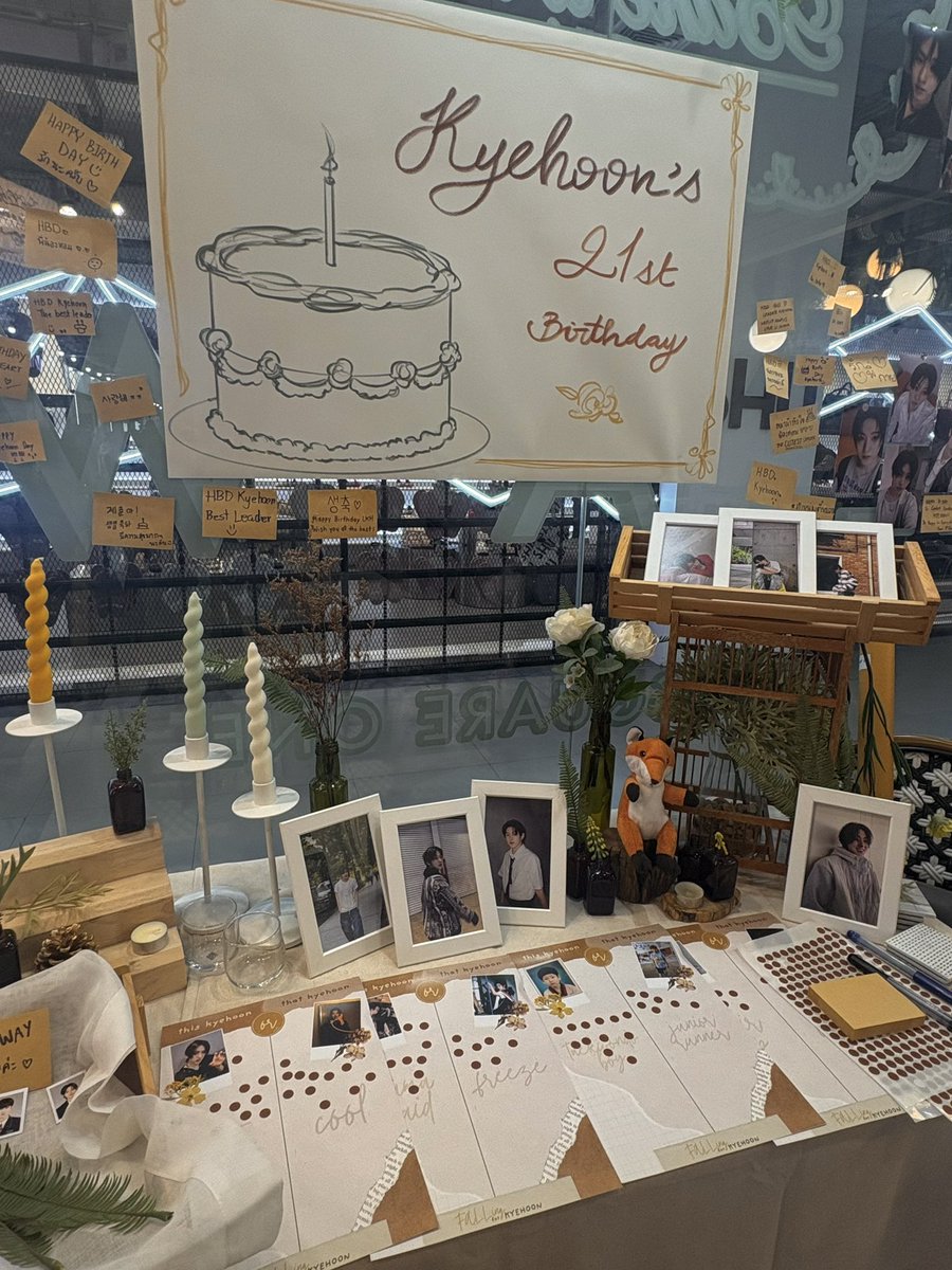 thiseastflower's tweet photo. 🦊🎂🍁 

#FALLingforKyehoon #kyehoon #계훈 https://t.co/hB8WR4i4Ws