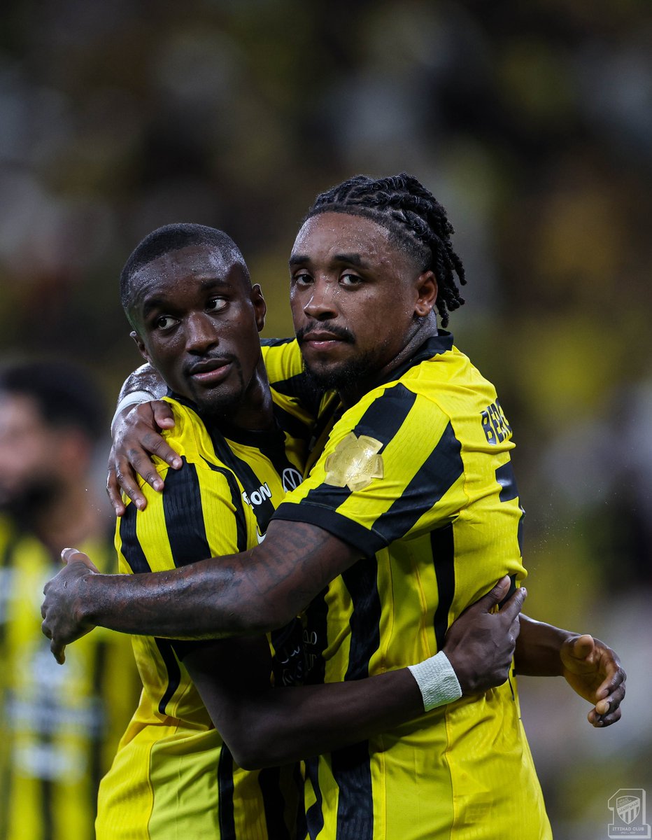 هدايا فوز الأمس 🤝

سحب على (10) هدايا من المنشن 🎁💛