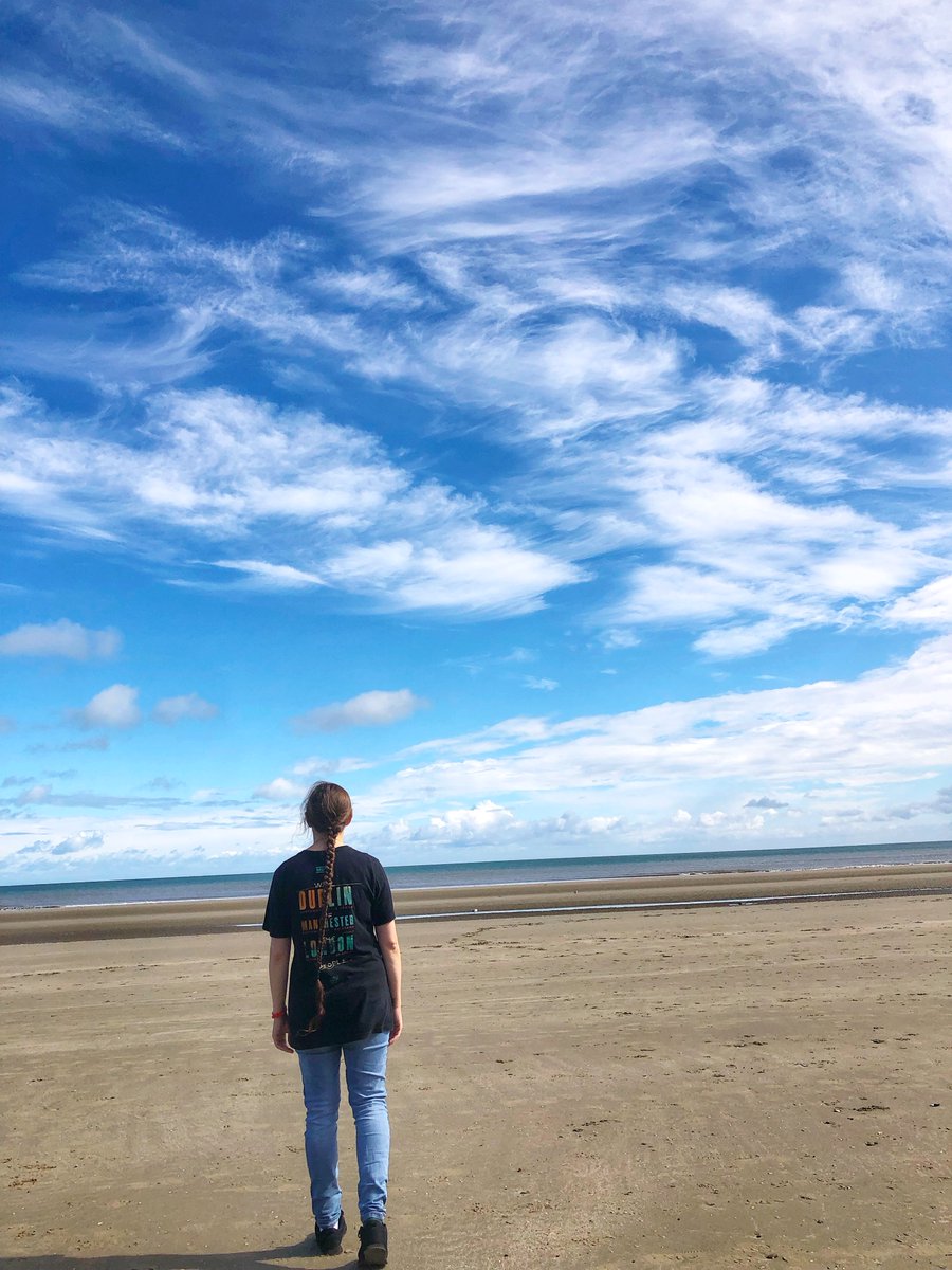 Alisone_Davies's tweet image. instagram.com/p/DOixrPPAiiw/…
🩵🧜🏻‍♀️⚓️ 𝕺𝖓𝖈𝖊 𝖀𝖕𝖔𝖓 𝖆 𝕯𝖗𝖊𝖆𝖒 🌊🐚🪼
#Laytown #AnInsee #Meath #Ireland #Irish #Love #Mermaid #Sea #IrishSea #Waves