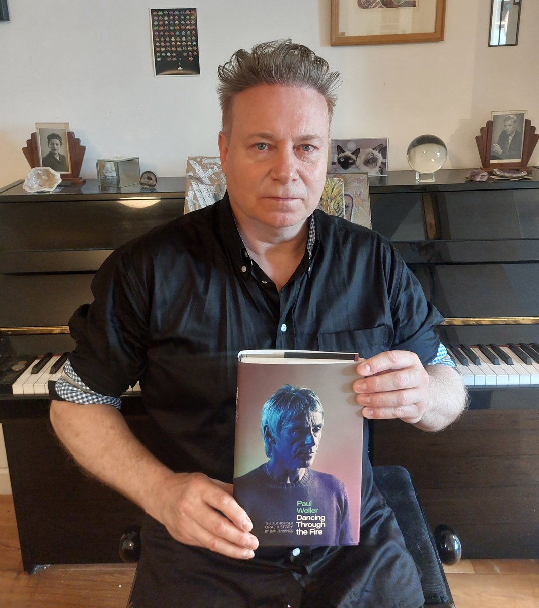 ChrisBostock01's tweet photo. I have had the honour and privilege of contributing to Dan Jennings’ comprehensive account of Paul Weller
'Paul Weller: Dancing Through the Fire' is currently the best seller in several Amazon categories
https://t.co/JGJG8PAcIw
#PaulWellerBook #DancingThroughTheFire #chrisbostock https://t.co/WpYmtQiFMQ