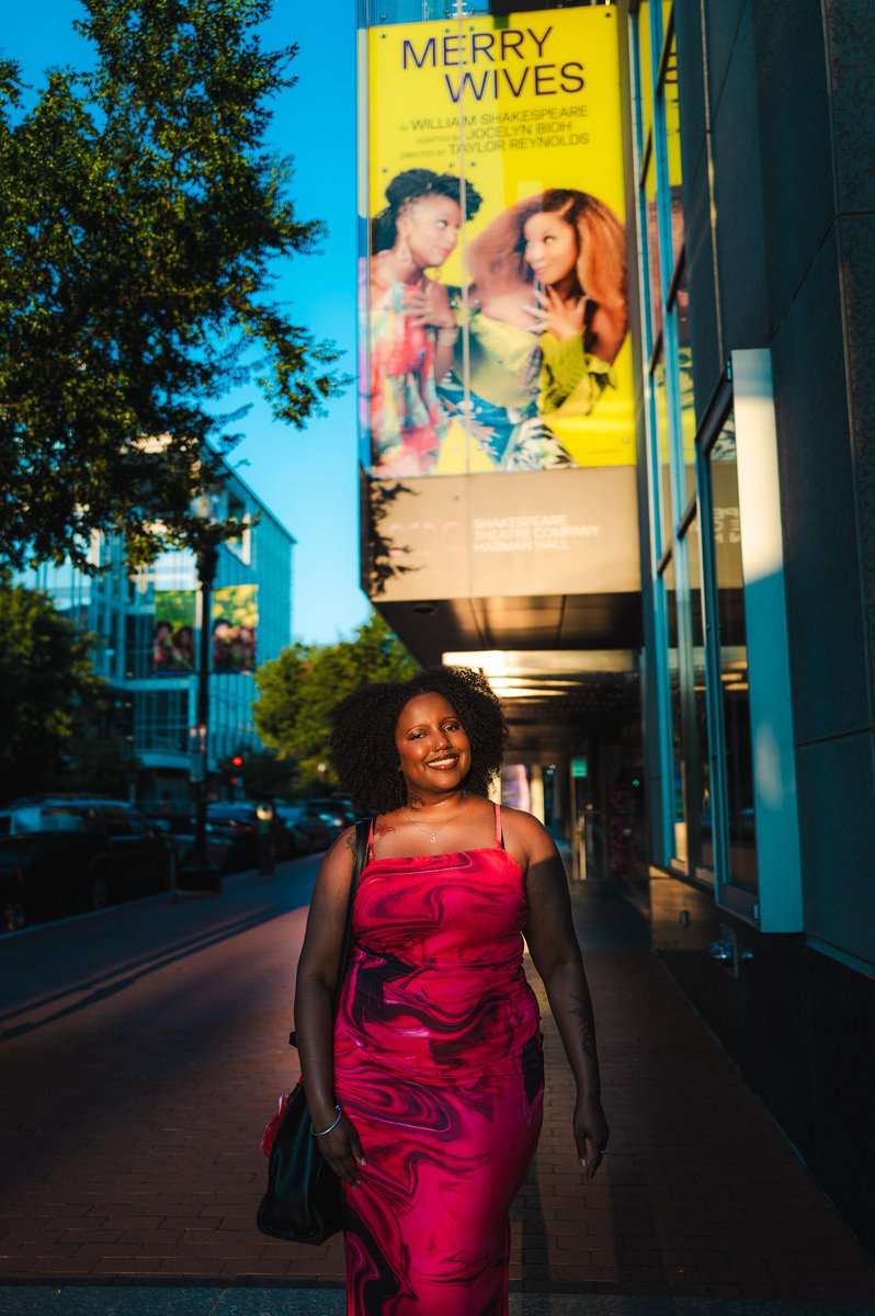 JadaImaniM's tweet image. MY PHOTOS ARE POSTED IN THE CITY LIKE WHAAAAAATTTTTT

Winning as a Theatre kid and photographer purrrrrr 🤭