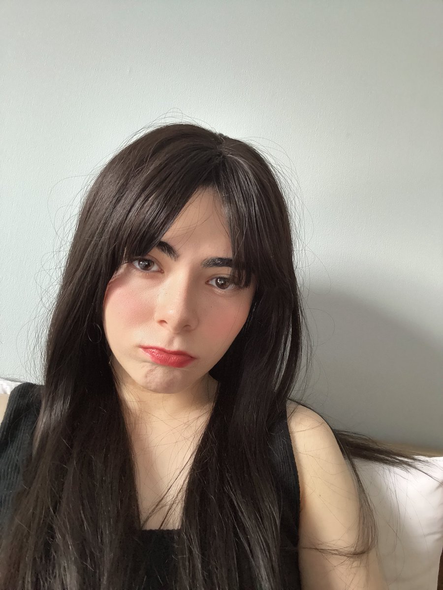 Hasta oldum sanırım😭 çorba yapanımda yok ki…..🥺