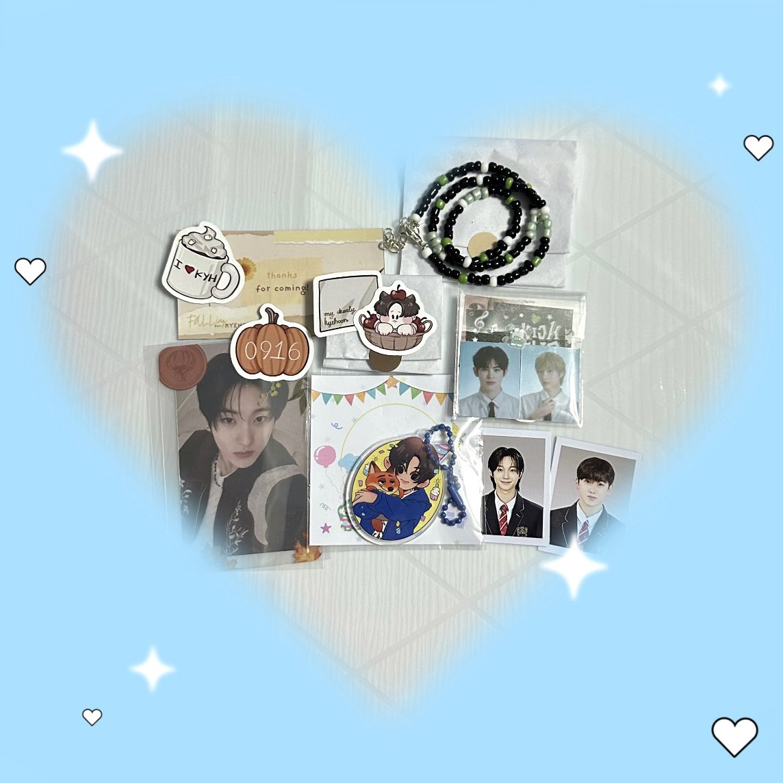 dwlimyl_'s tweet photo. น่ารักมากทิ่สุ้ดดด  ⦮ ⦯🐾🍂🎂
 #FALLingforKyehoon https://t.co/OScWJjrN81