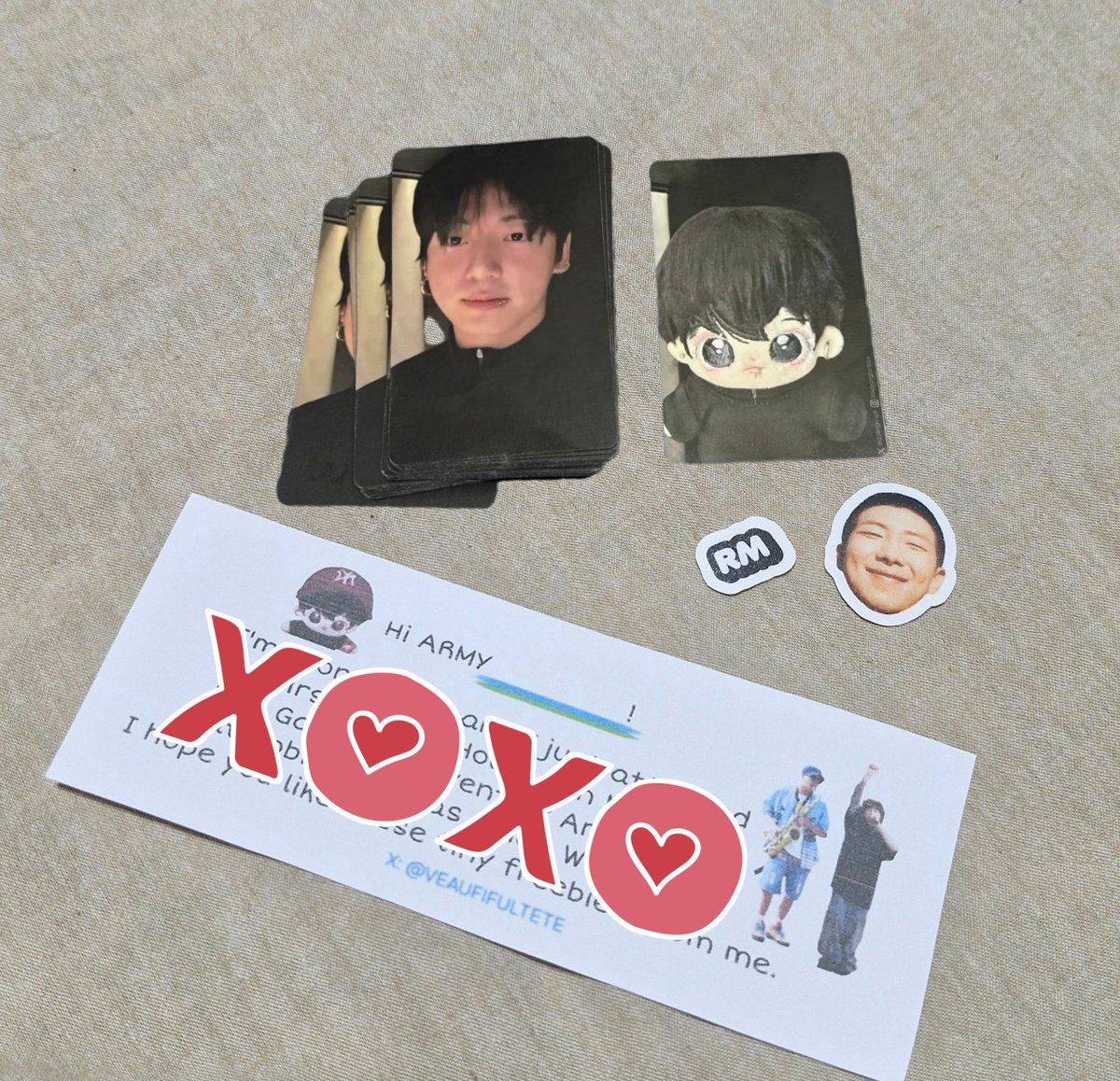 veaufifultete's tweet photo. Pakoo made some last-minute freebies ✨️ (Limited quantity only)
See you tomorrow ~
🥹🫶💜💙
#ARMYYAHPH #GoldenHourWithNamKook https://t.co/Z00nb98680