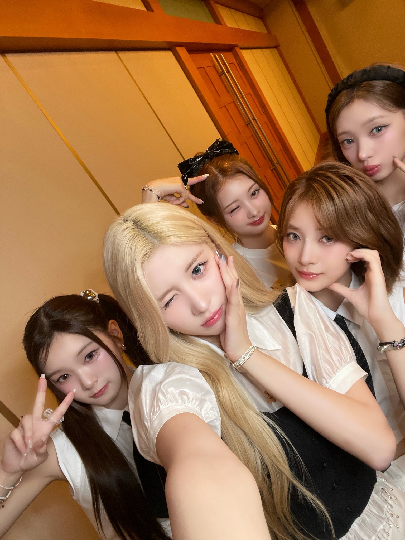 G0vNZ9vaAAAE7jY?format=jpg&name=large