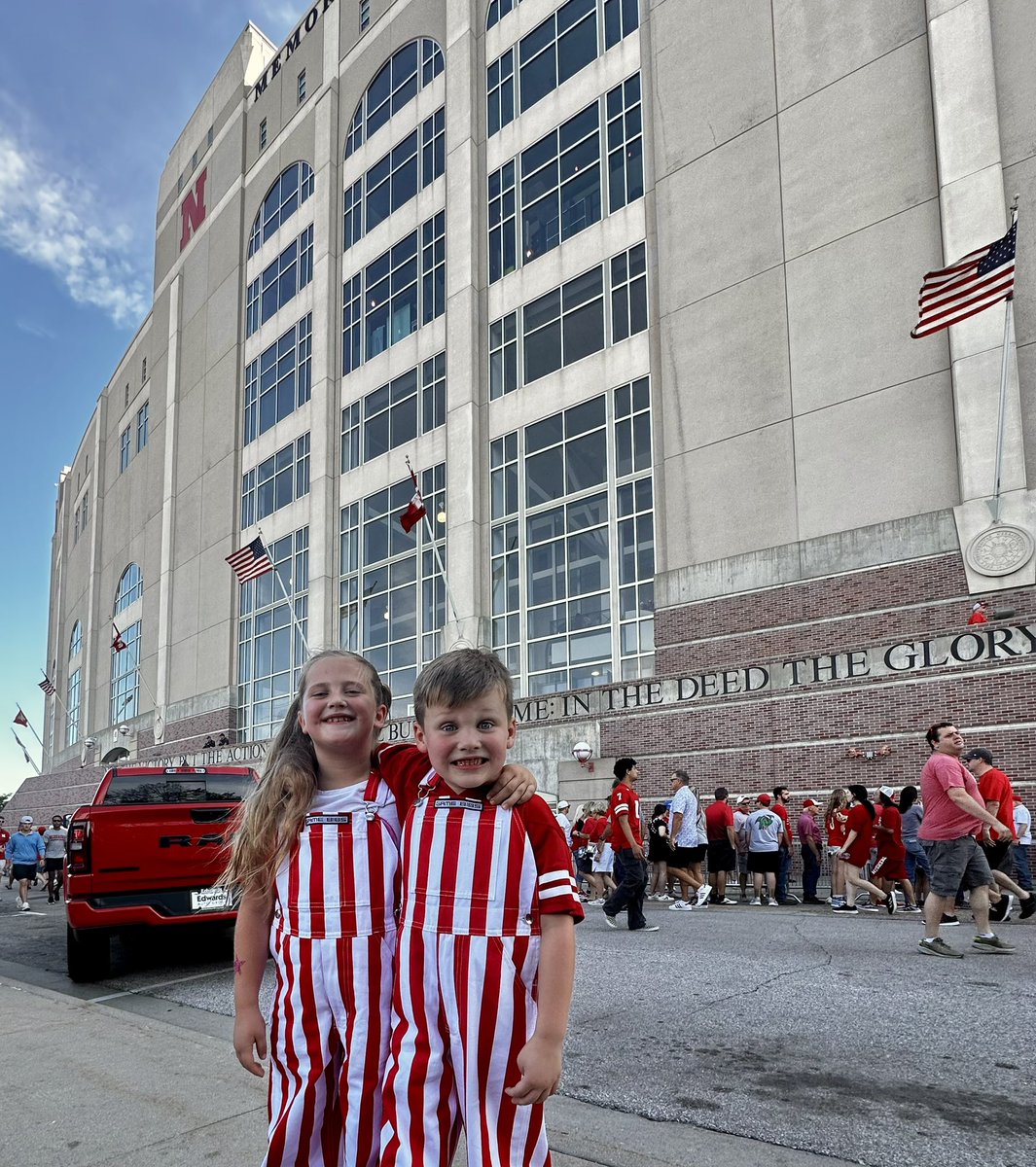 CoffeyGrind's tweet photo. Happy Birthday to our Littlest Husker HANK Troubadour Max Coffey
#GBR
#Huskers
#TurnpikeTroubadours
#HankAndFrank https://t.co/4uFVnlGjQV