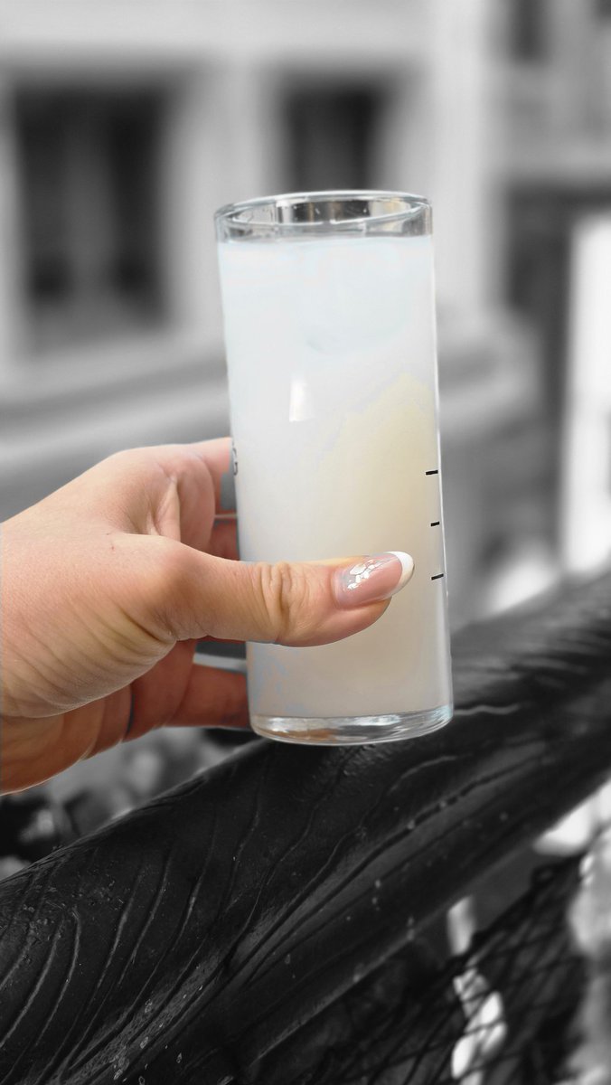 Yemişim fridayini ben saturdayim asıl beni kutlaman lazım dedi haklı dedim 🤣🤣🤣