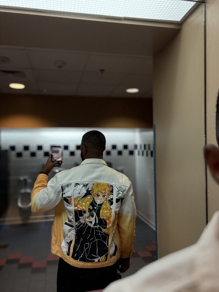 vaballer32's tweet image. How I pulled up to the movie