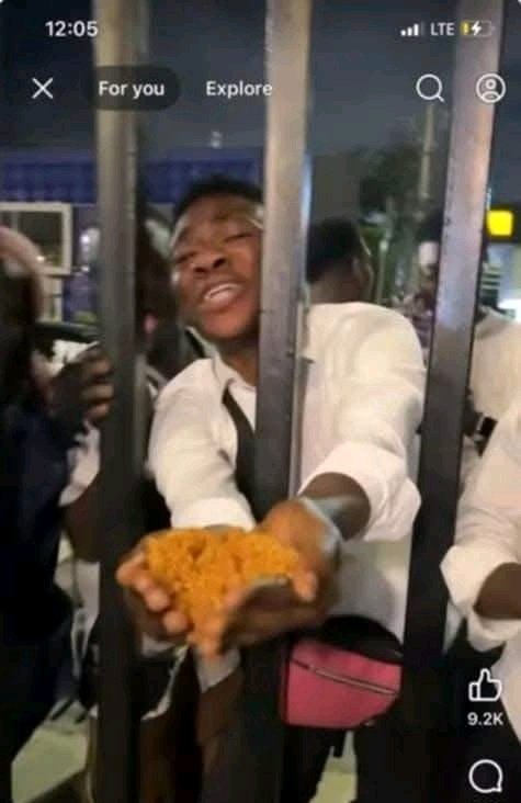 People fighting in a bid to grab a plate of Jollof Rice in 2025 is really disheartening.
Some even passed the night on a bare floor ..