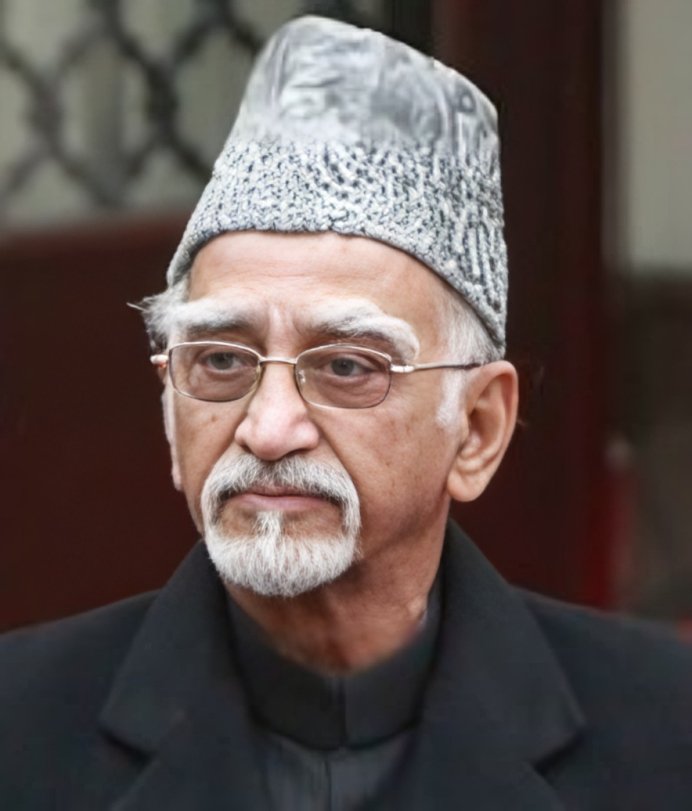 Mrutyunjayaswa9's tweet image. After reading all the info available about him in different books written by Former RAW officers.

I believe People like him only loyal to their religion.
For them  Religion First &amp;amp; Nation comes Last.

A Betrayal to Mother India was once a Vice President of India.

#HamidAnsari