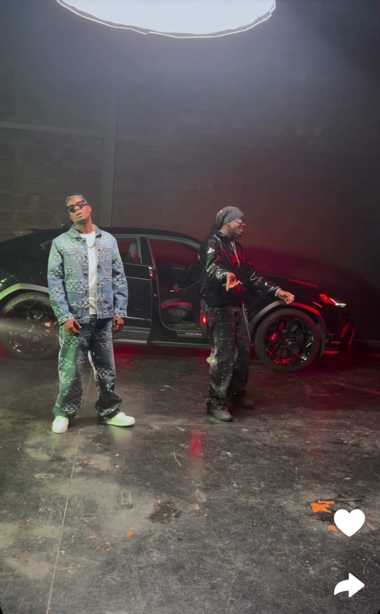 Hello. Tiens ton ordinateur là 🎤