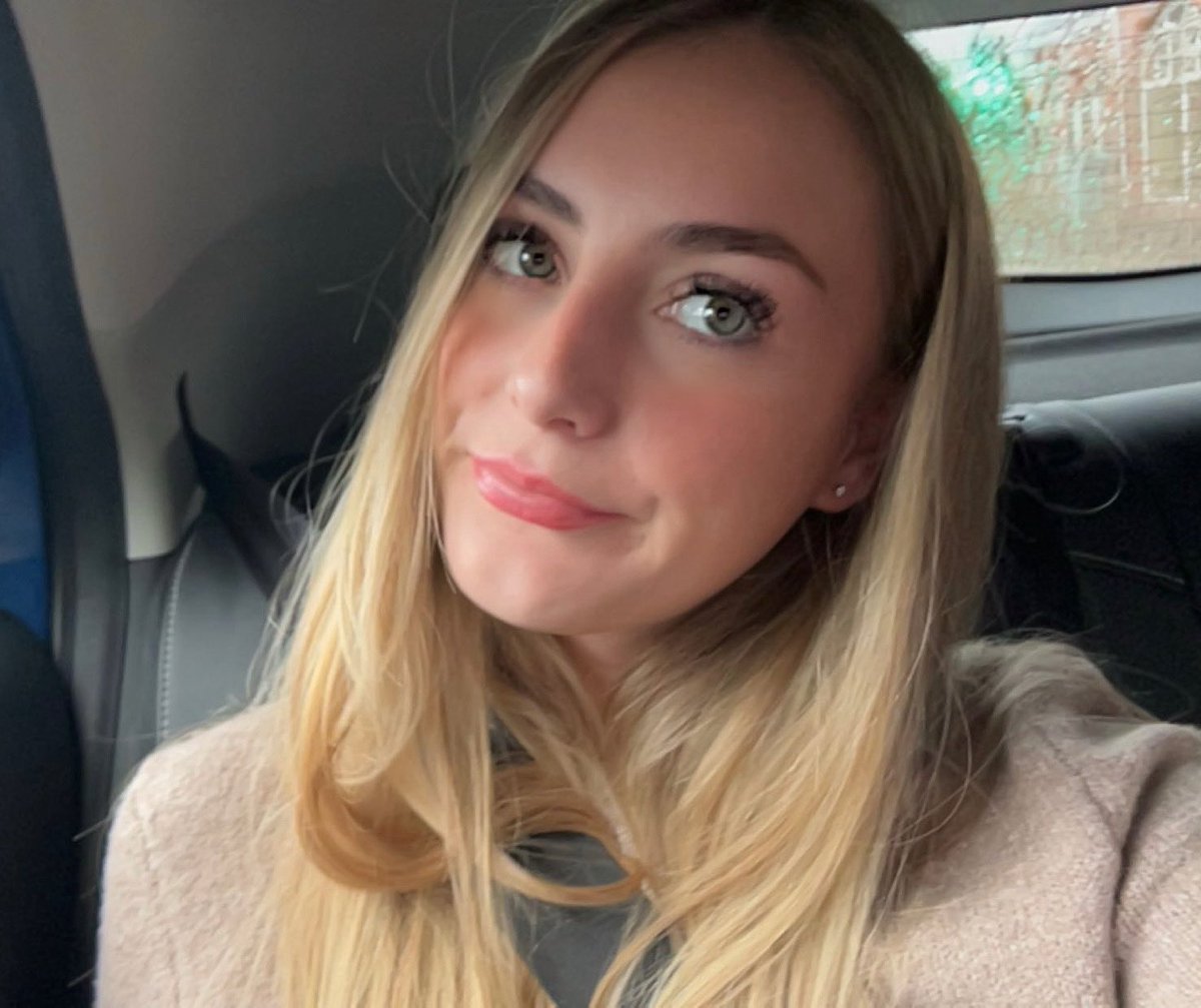 Spending rainy days getting spoiled 🥰 💸