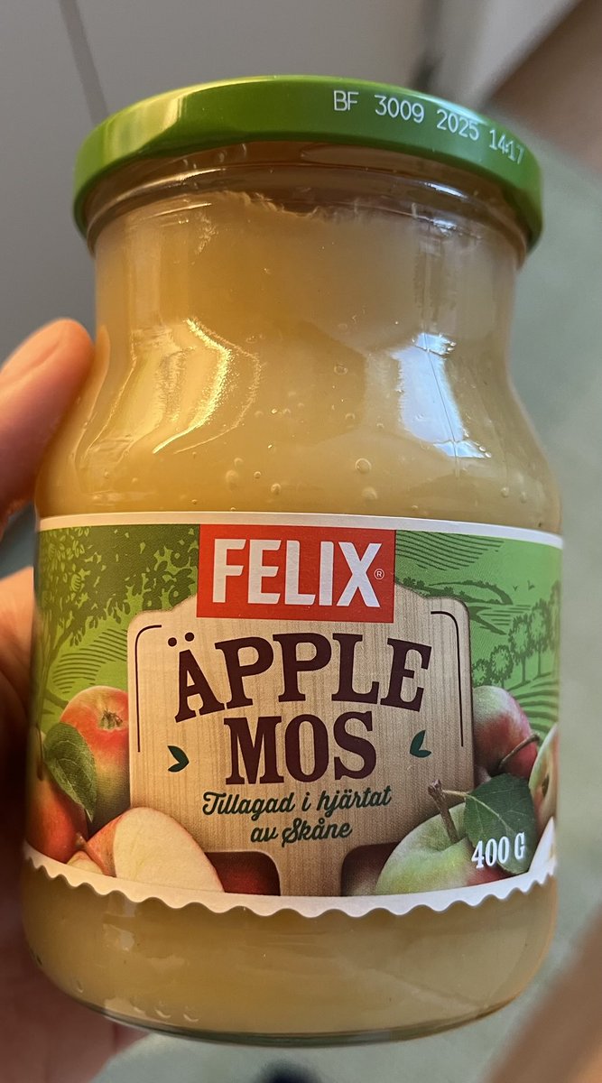 Åh nej, köpte fel. 
Jag skulle ha äppelmos!