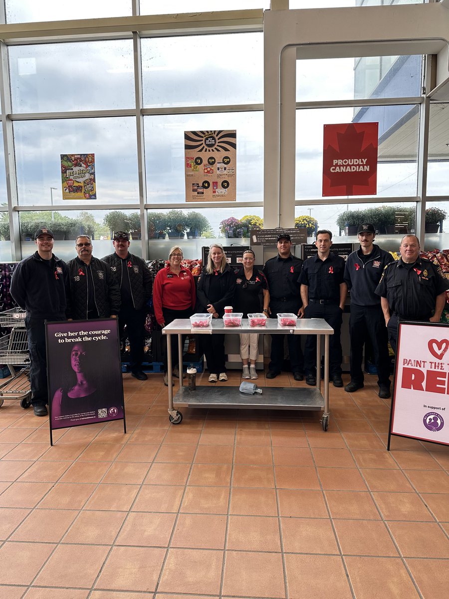 Wasaga Fire is proud to be assisting @myfriendshouse with collecting donations today at the Superstore to supporting the amazing work that they do. Thank you for your generous support!
<a href="/WB_Media/">Town of Wasaga Beach</a>