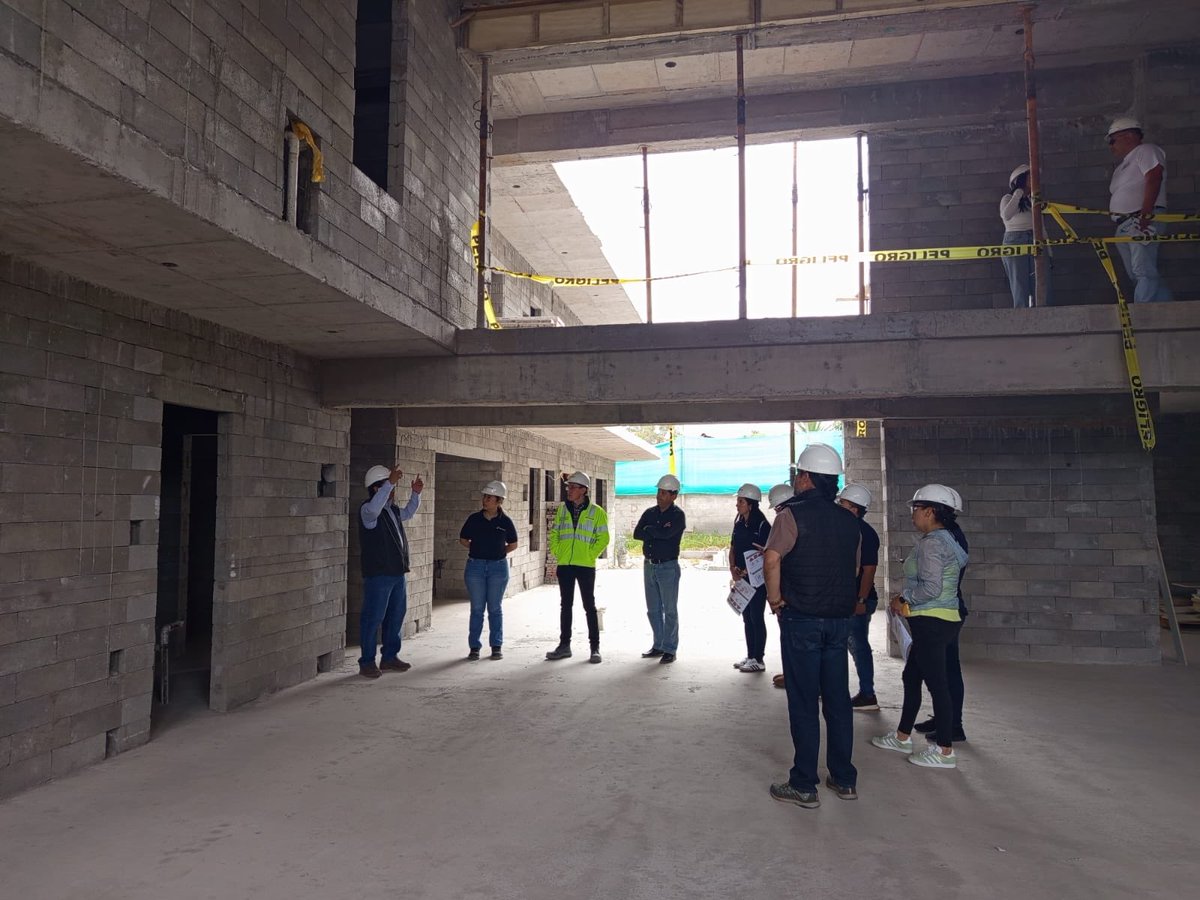 🌟Trabajar con los mejores proveedores a nivel nacional, nos garantiza construir con la más alta tecnología y cuidado medio ambiental. 

📍Hoy en Antalya Residences tuvimos la grata visita de @boonker_construccion y <a href="/HolcimEcuador/">Holcim Ecuador</a> , para ver el avance de obra y aplicación exitosa